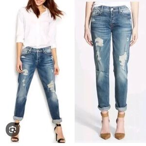 👖🔹Aritzia 7 For All Mankind Josefina Skinny Boyfriend Capri Distressed Jeans 25